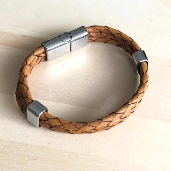 Stainless Steel Leather 8 in Bracelet - Picture 4 of 4